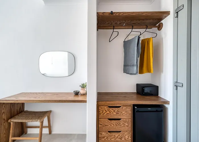 Ostria View Mykonos Bed & Breakfast 4*